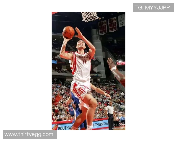 姚明在赛场上的传奇瞬间与篮球精神的传承之路